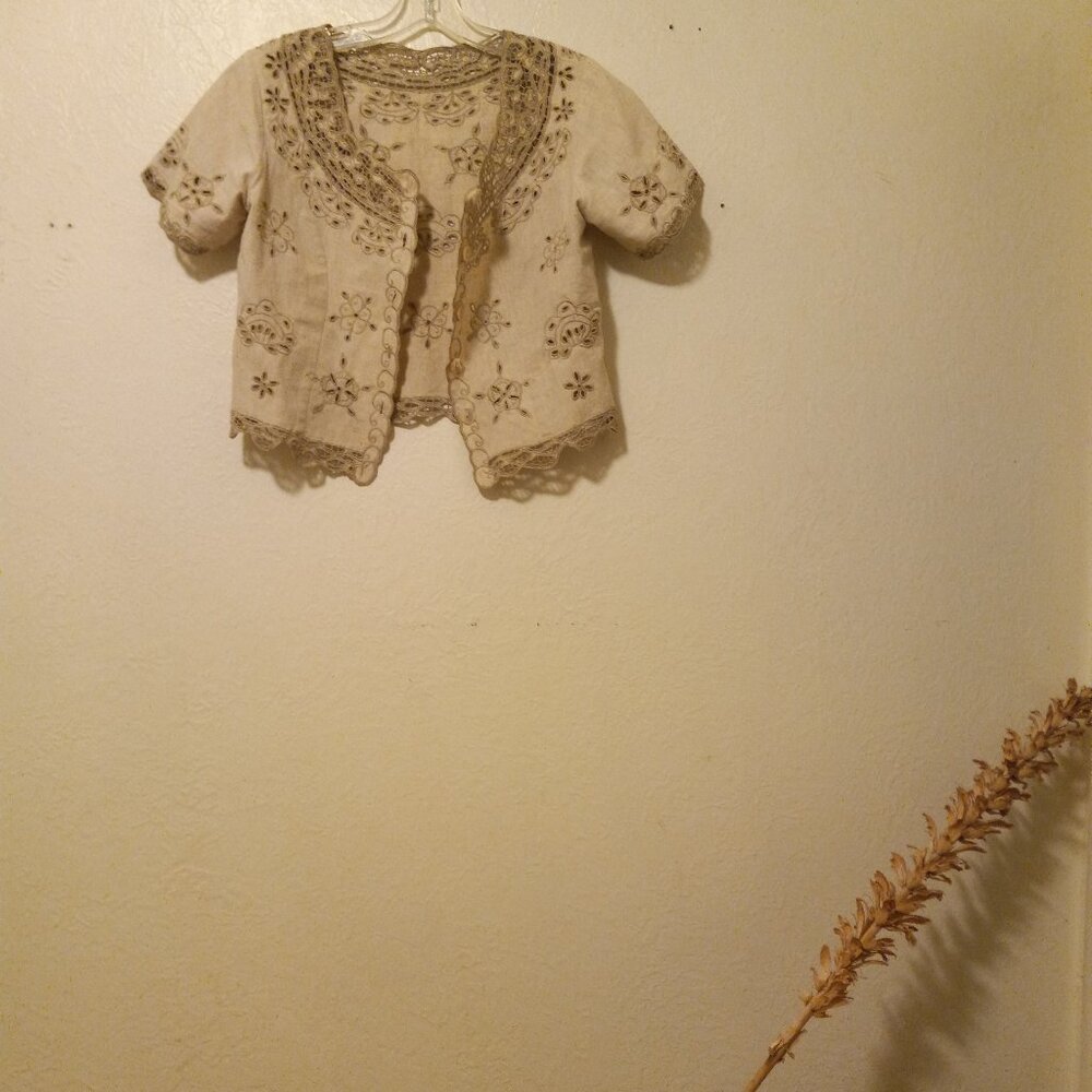 NWOT Handmade Balinese Linen Lace Crochet Cropped Button Front Jacket Cardigan